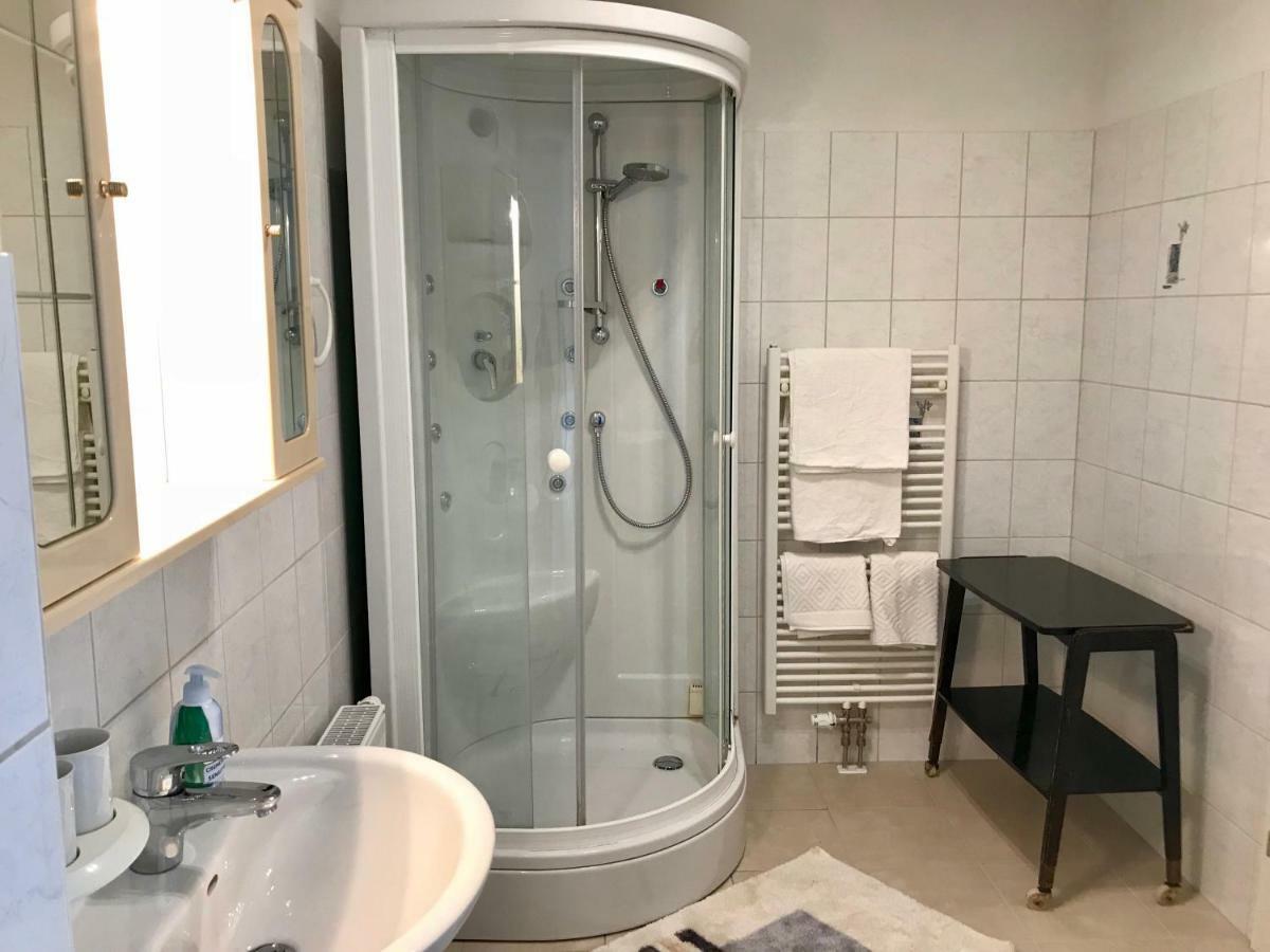 Traumhafte Wohnung Auf Pferde Ranch Aich  Exteriör bild